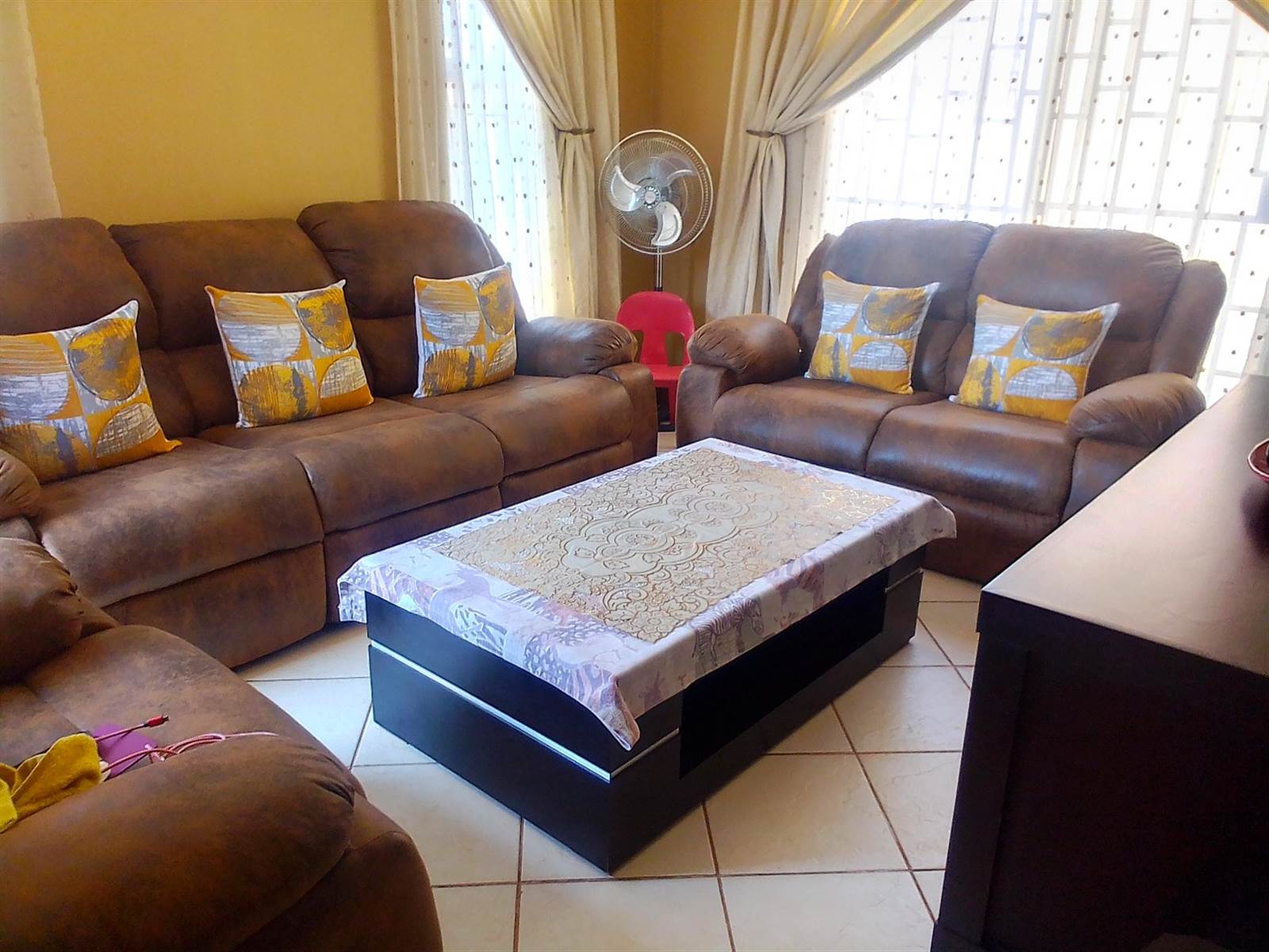 3 Bed House in Soshanguve B photo number 4