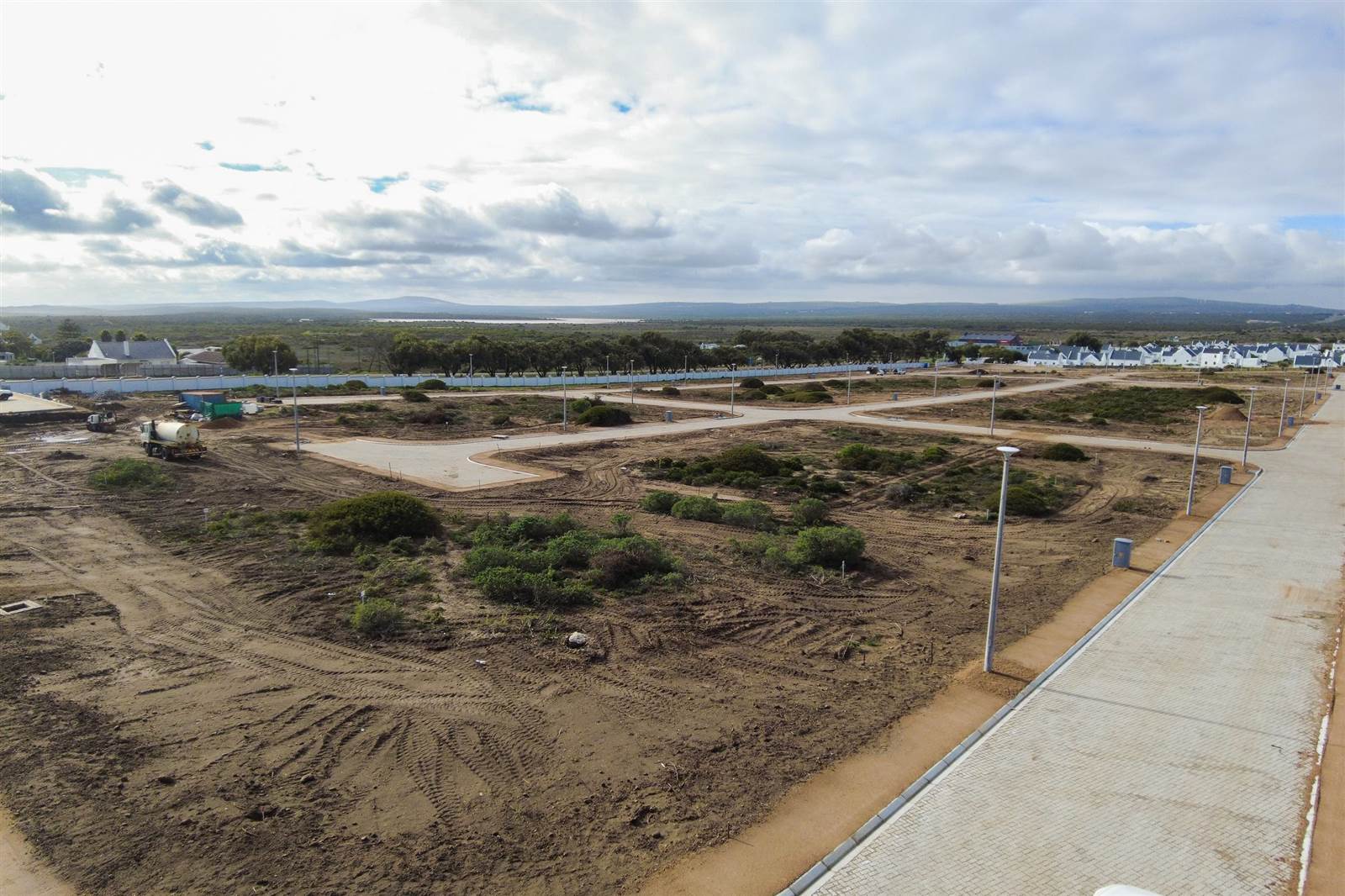 556 m² Land available in Yzerfontein photo number 9