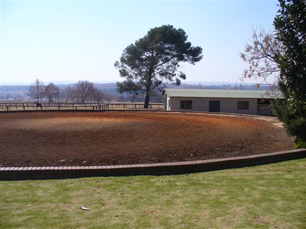 997 m² Land