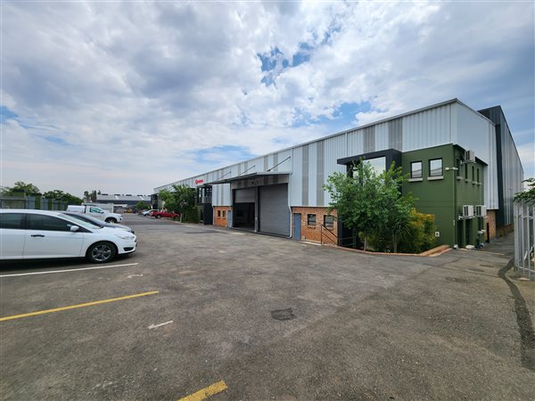 630  m² Industrial space