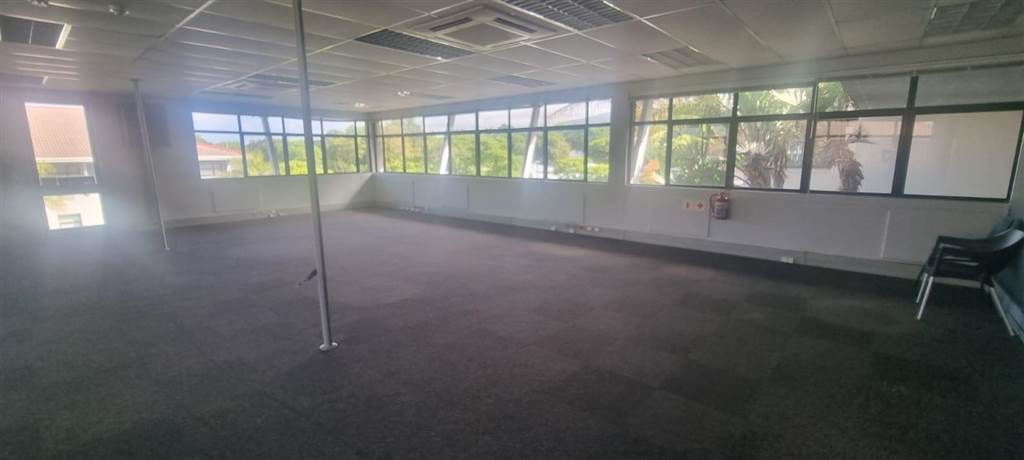 313  m² Commercial space in Parow North photo number 6