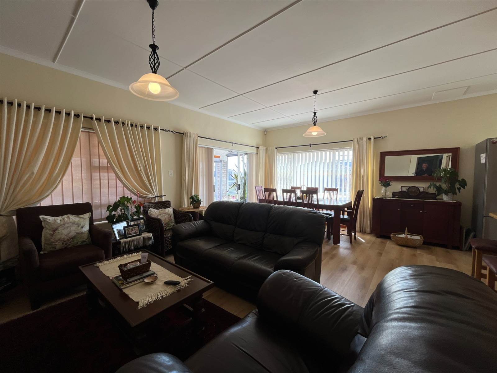 4 Bed House in Myburgh Park photo number 15