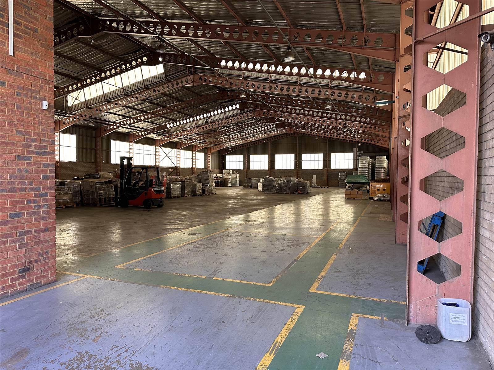 1851  m² Industrial space in Wadeville photo number 4