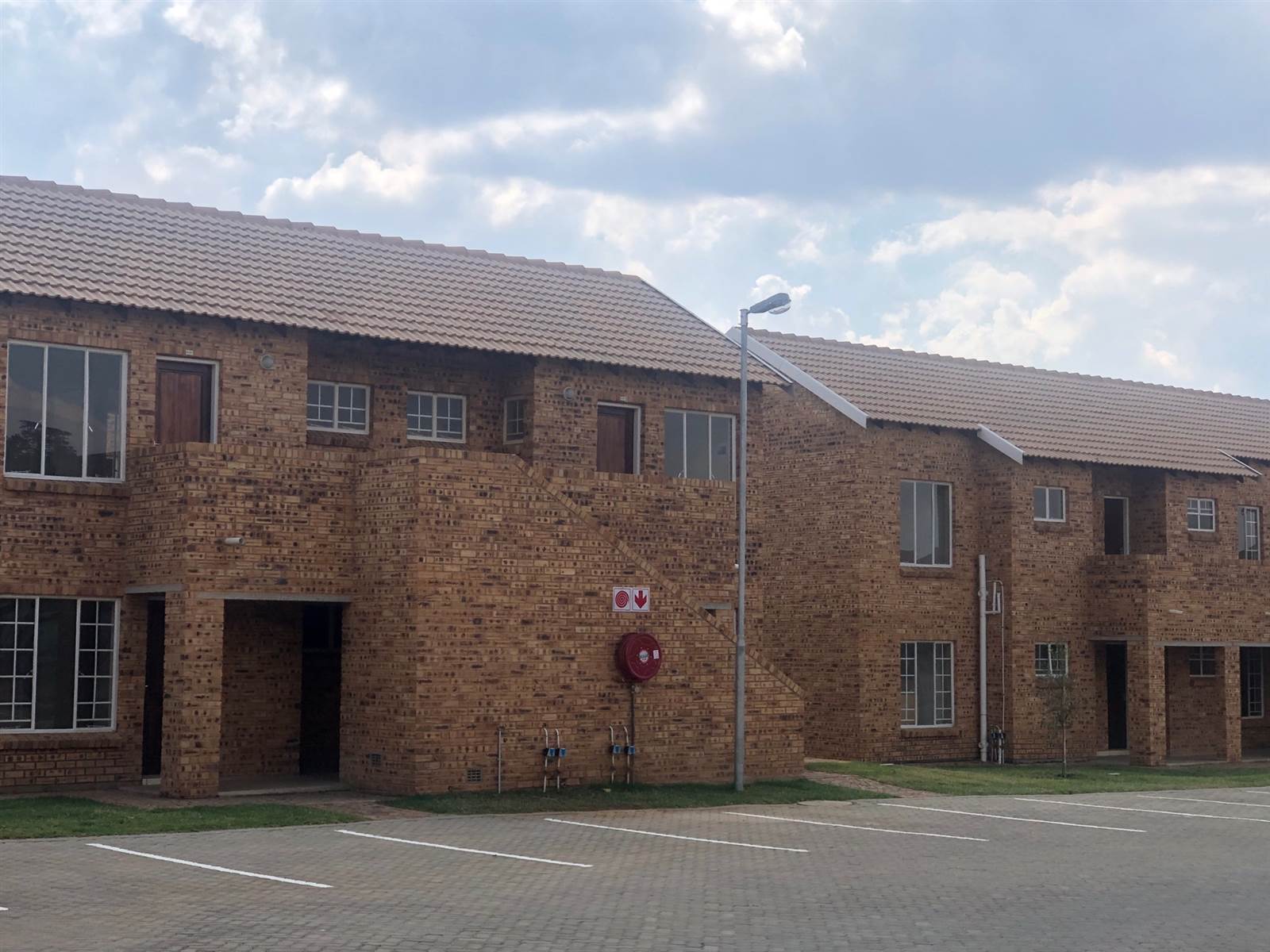 2 Bed Flat in Randfontein Central photo number 16
