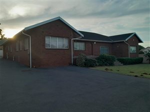 5 Bed House in Tongaat Beach