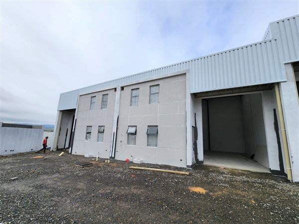 132  m² Industrial space
