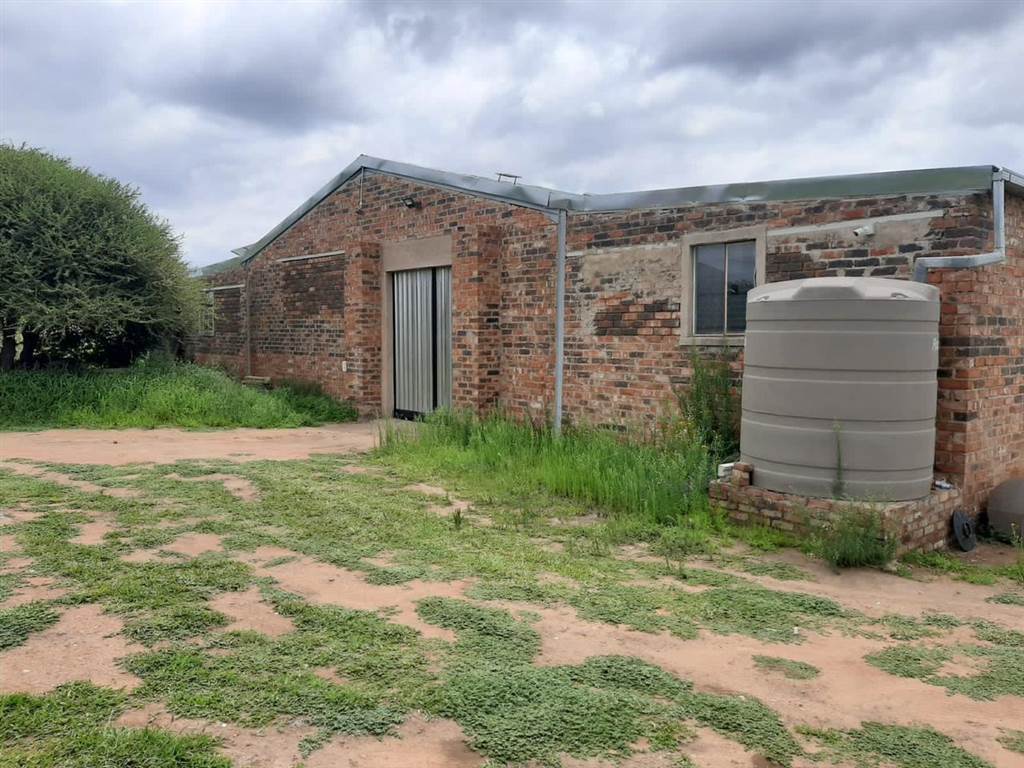 540  m² Commercial space in Tweefontein photo number 2