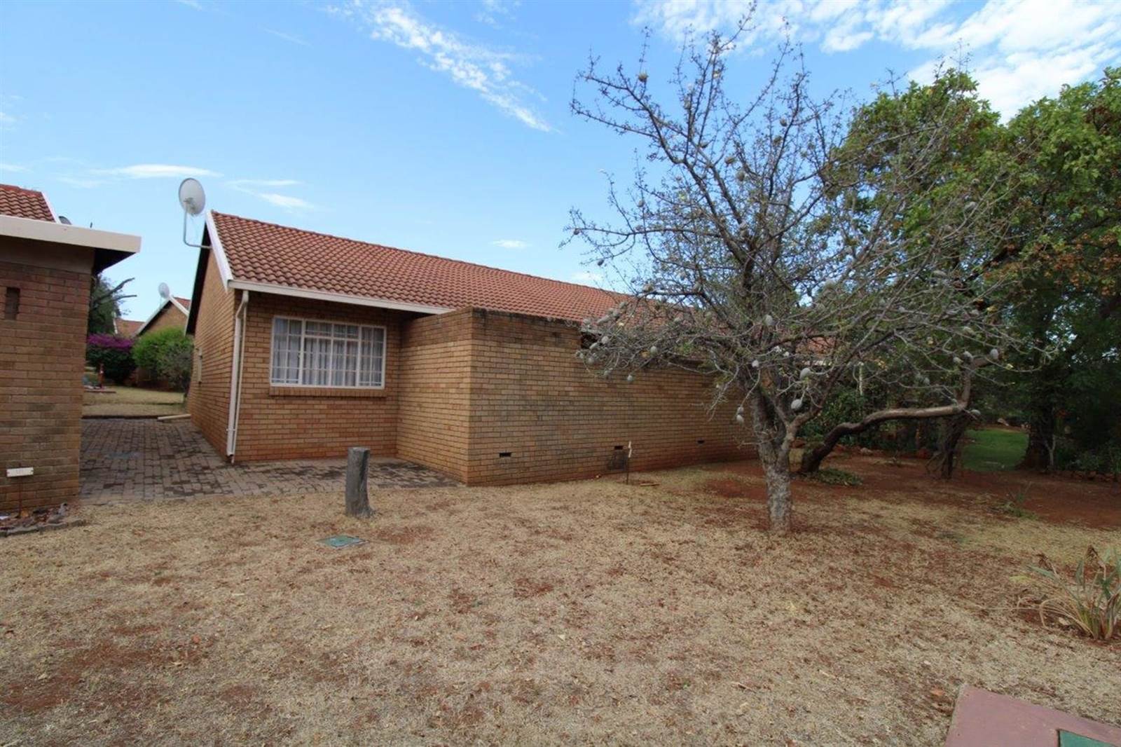 2 Bed Townhouse in Bela-Bela (Warmbaths) photo number 22