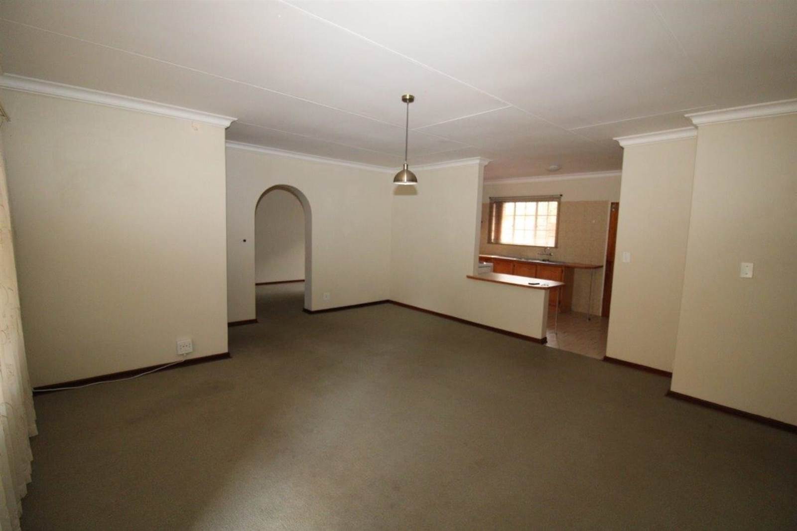 2 Bed Townhouse in Bela-Bela (Warmbaths) photo number 6