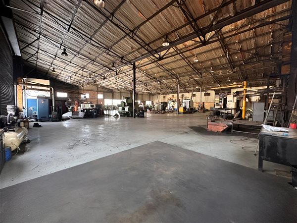 3500  m² Industrial space