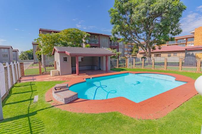 3 Bed Apartment in Benoni Central photo number 2