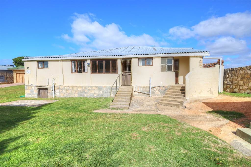 5 Bed House in Stilbaai photo number 5