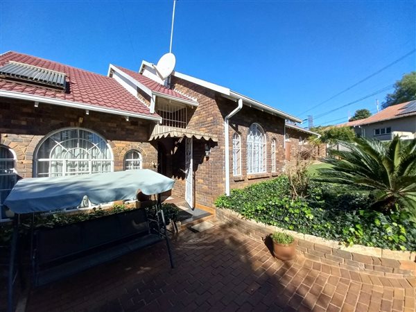 3 Bedroom House 3 Bedroom House