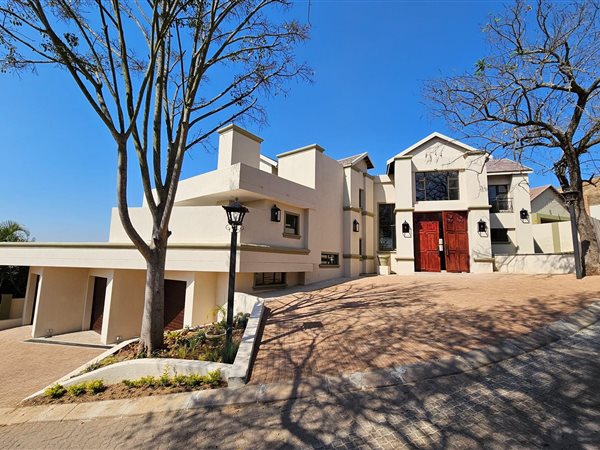 4 Bedroom House 4 Bedroom House