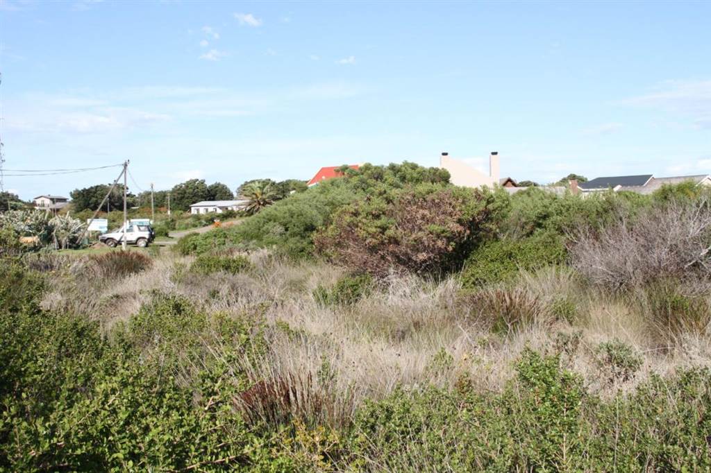 885 m² Land available in Bettys Bay photo number 2