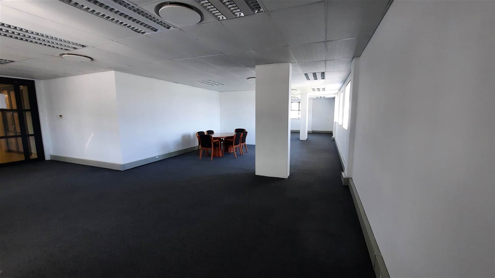 117  m² Commercial space in Umhlanga Ridge photo number 5