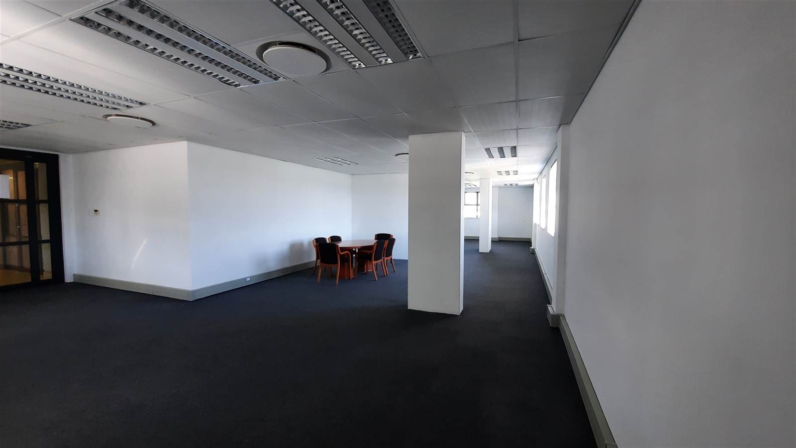 117  m² Commercial space in Umhlanga Ridge photo number 4