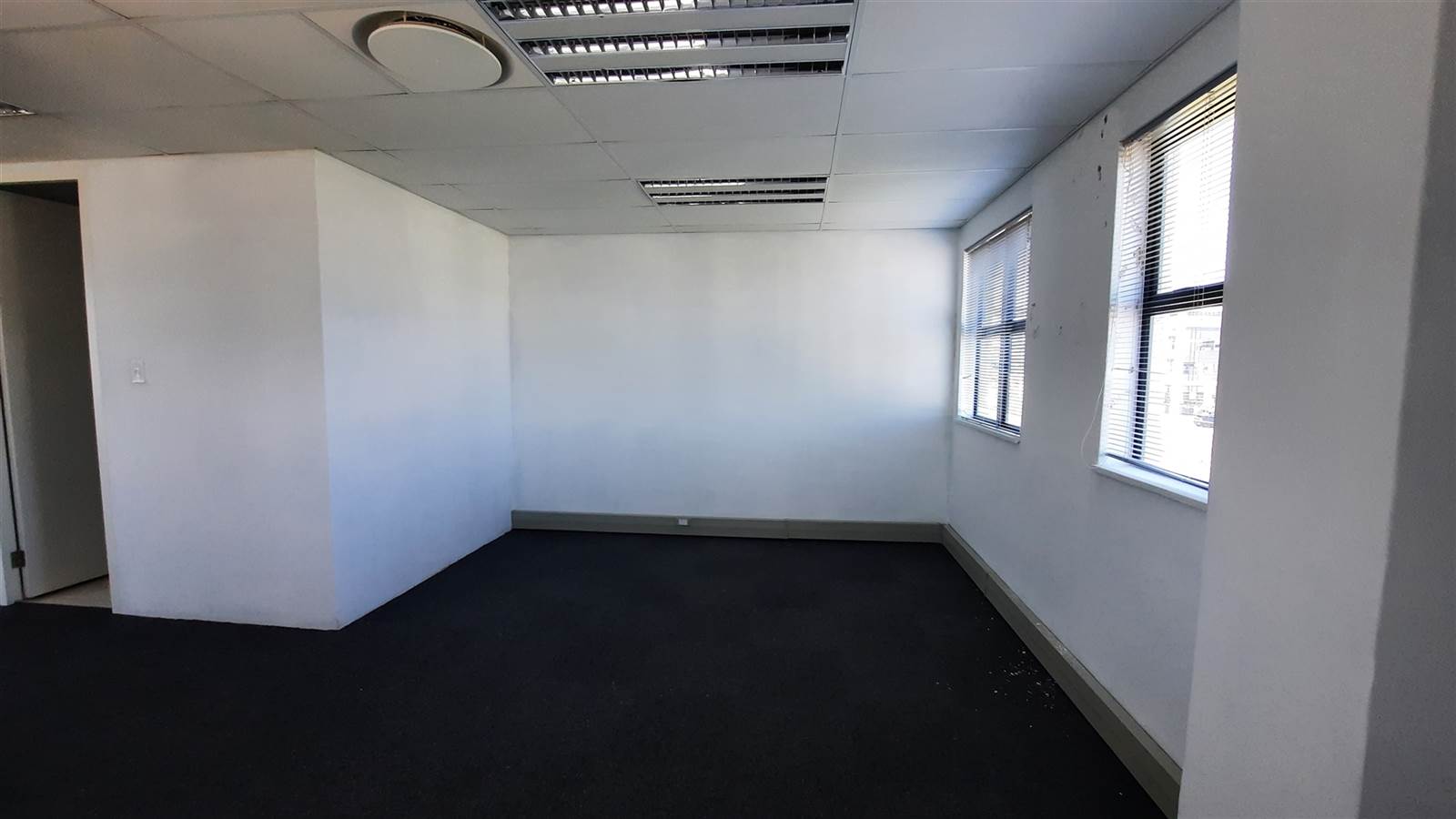 117  m² Commercial space in Umhlanga Ridge photo number 7