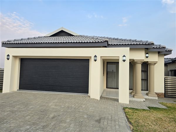 4 Bedroom House 4 Bedroom House