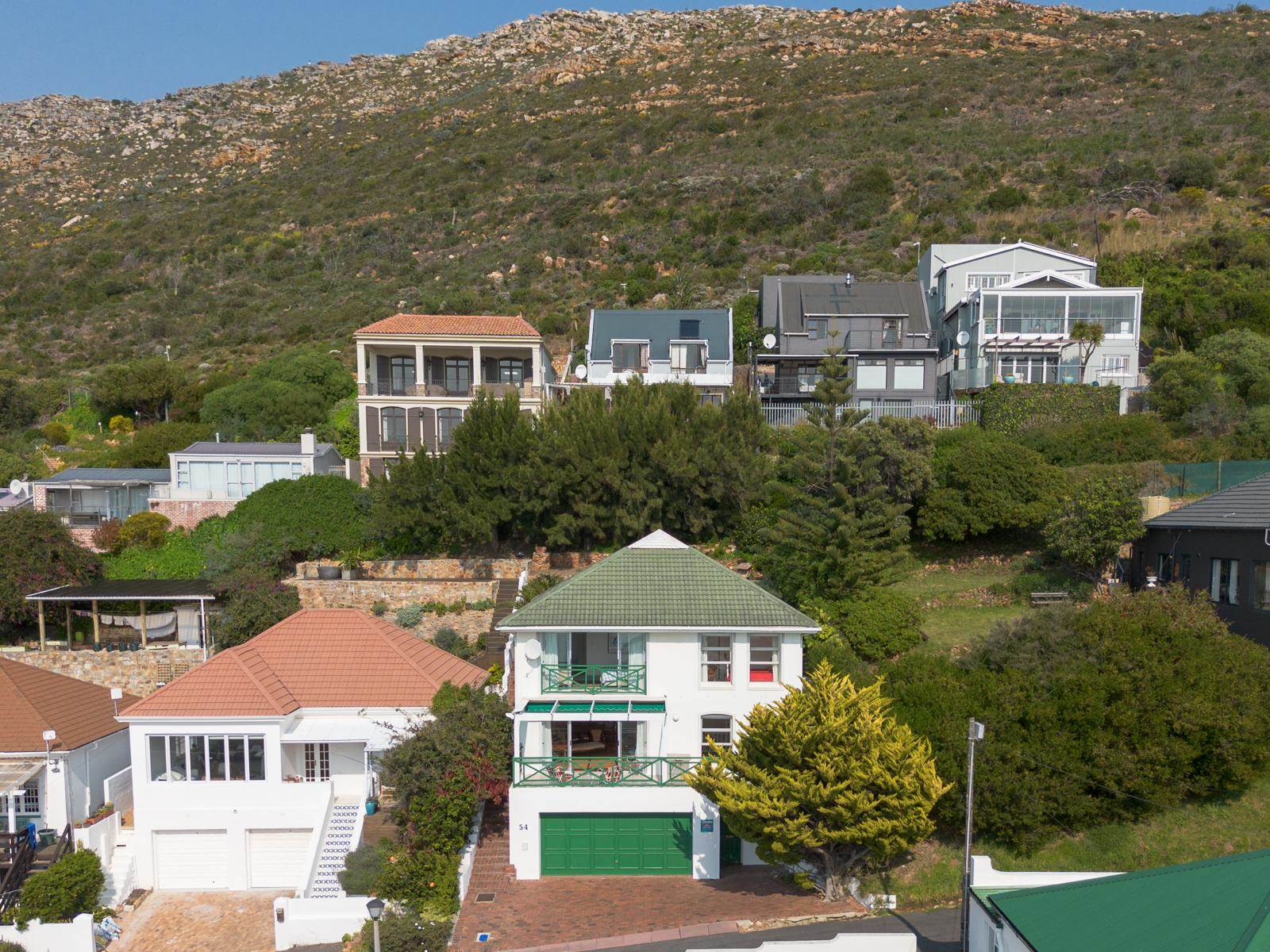 3 Bed House in Simons Town photo number 1