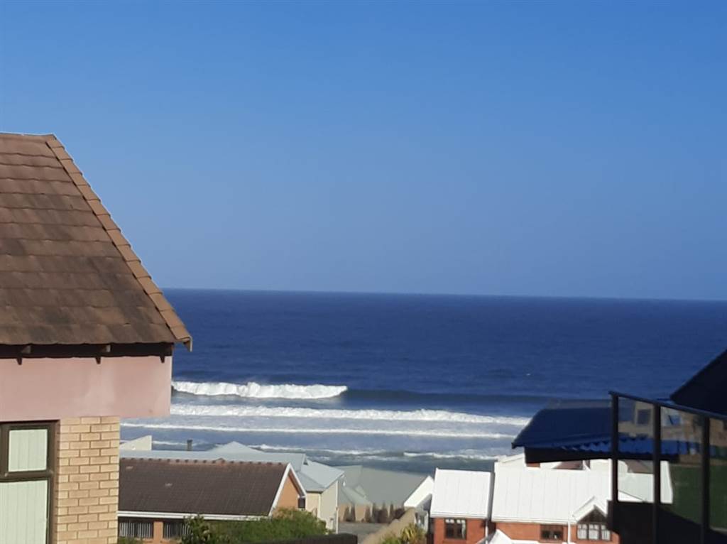 800 m² Land available in Outeniqua Strand photo number 2