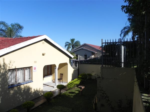 3 Bedroom House 3 Bedroom House