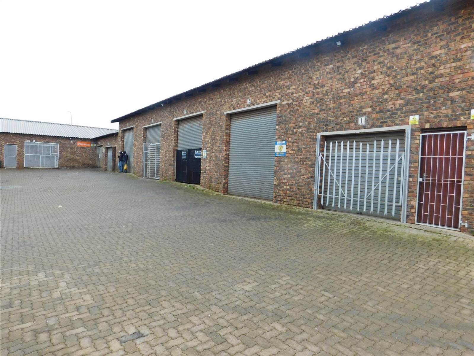 84  m² Industrial space in Jeffreys Bay photo number 2