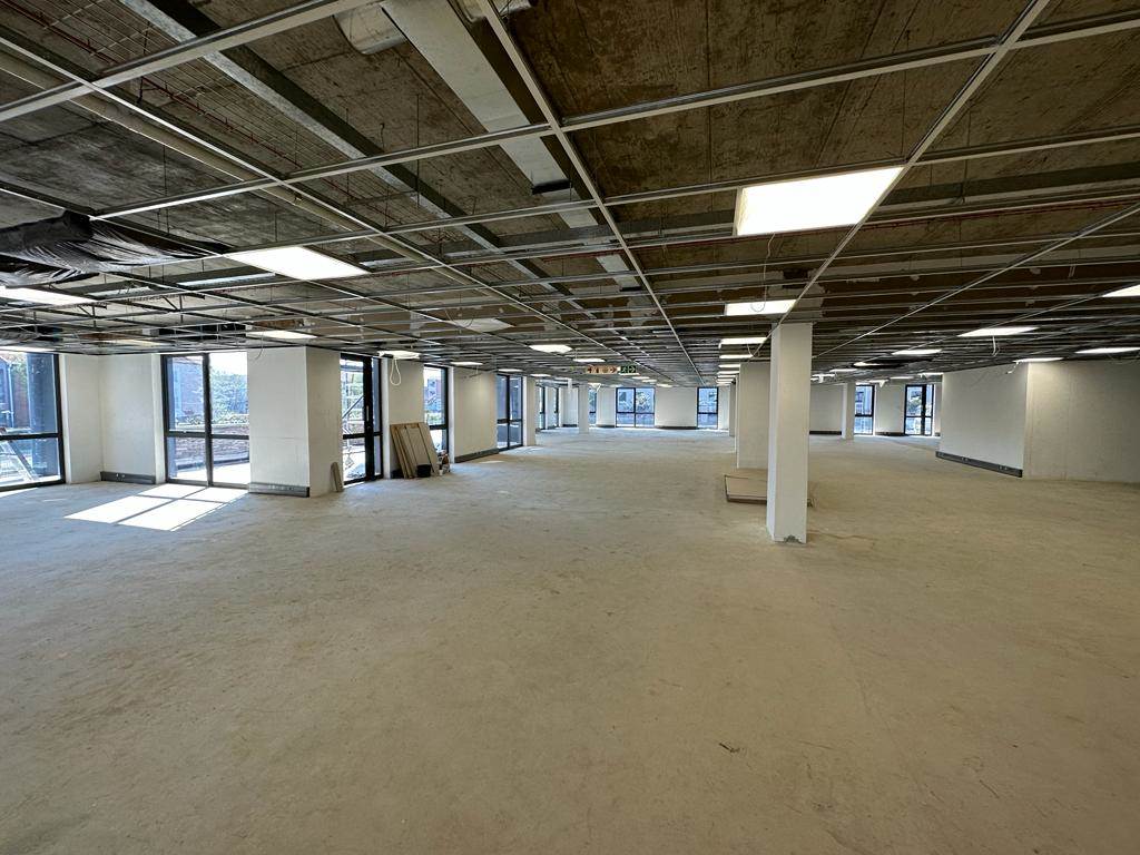 1755  m² Commercial space in Vorna Valley photo number 2