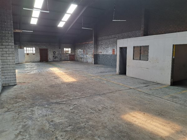 260  m² Industrial space