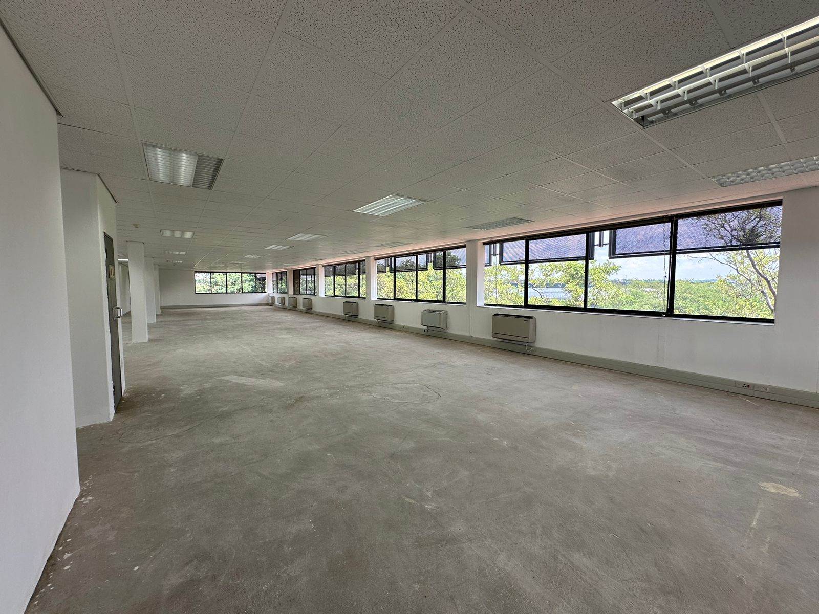 395  m² Commercial space in Woodmead photo number 13