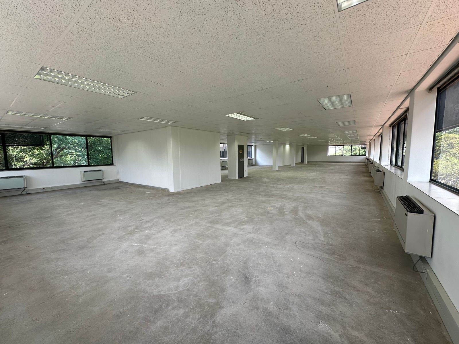 395  m² Commercial space in Woodmead photo number 6