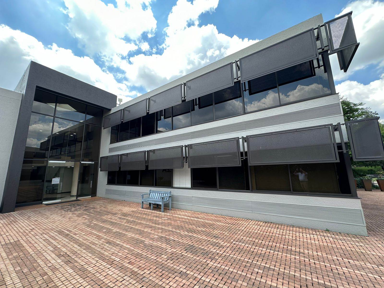 395  m² Commercial space in Woodmead photo number 9