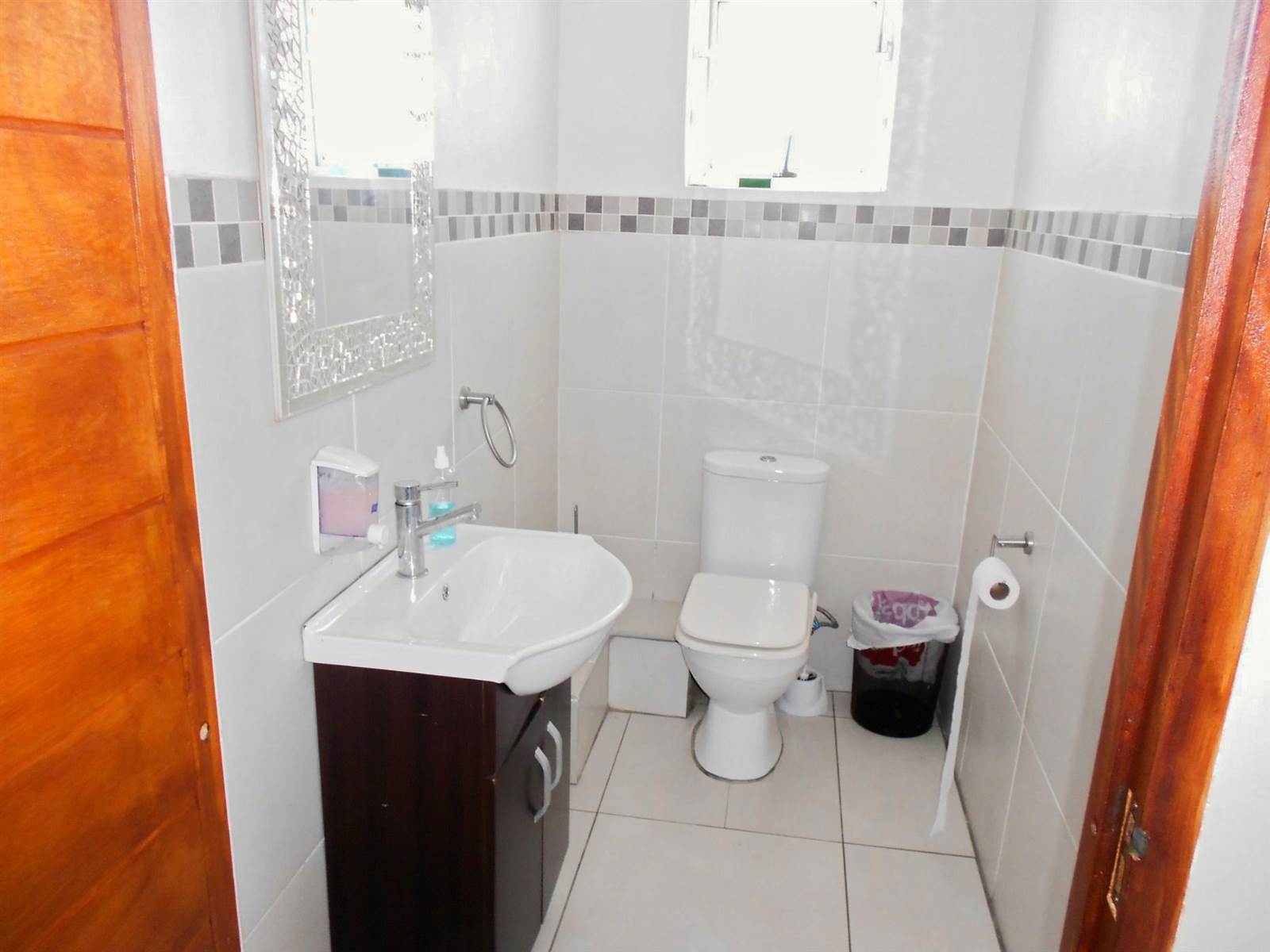3 Bed House in Bluewater Bay photo number 16