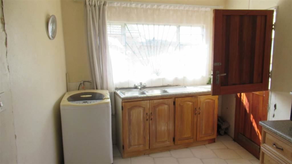 3 Bed House in Randfontein Central photo number 24