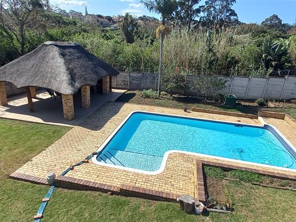 4 Bedroom House 4 Bedroom House