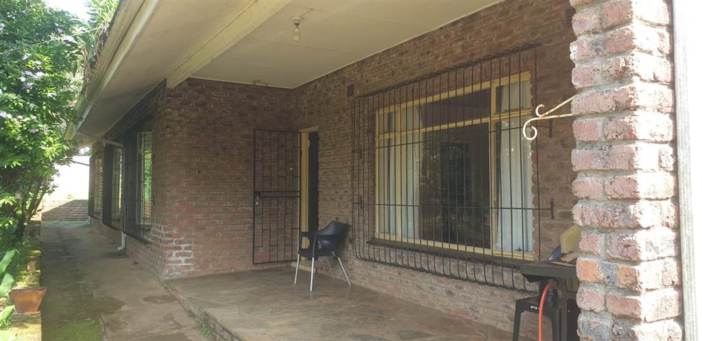4 Bed House in Graskop photo number 4