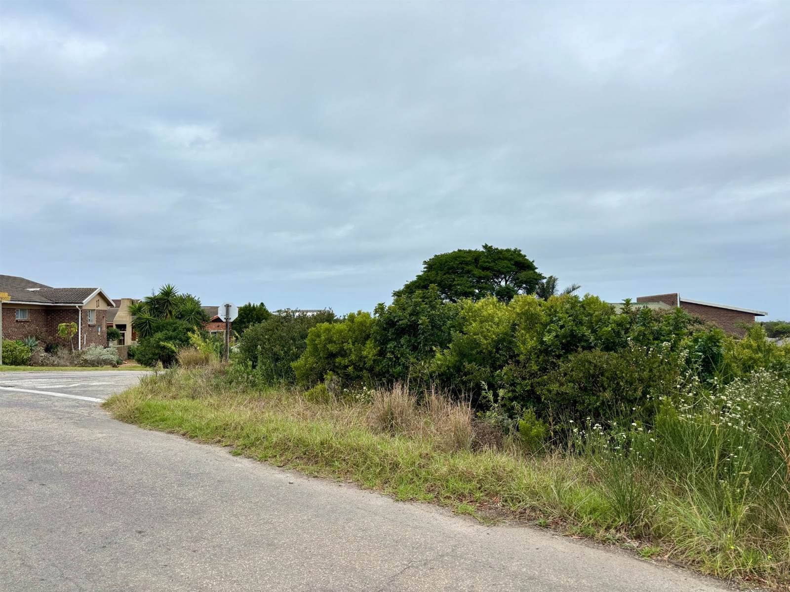 900 m² Land available in Jeffreys Bay photo number 8