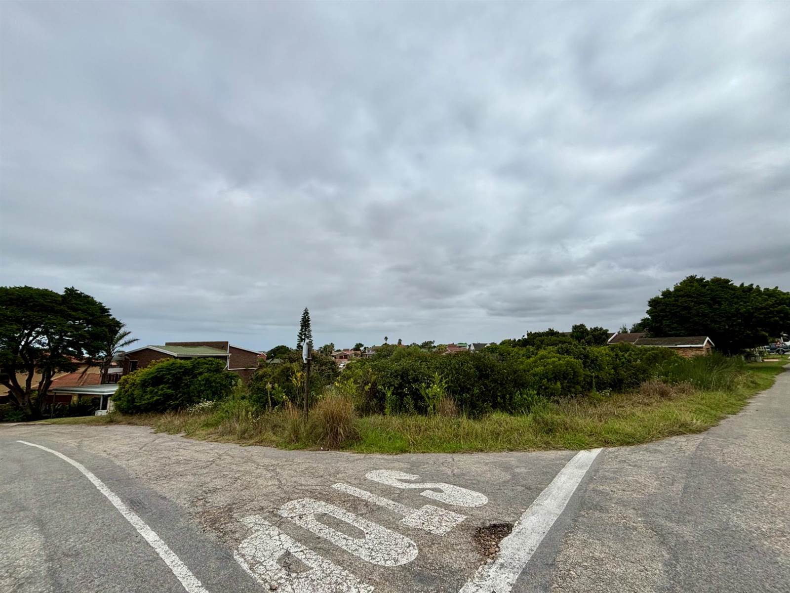 900 m² Land available in Jeffreys Bay photo number 1