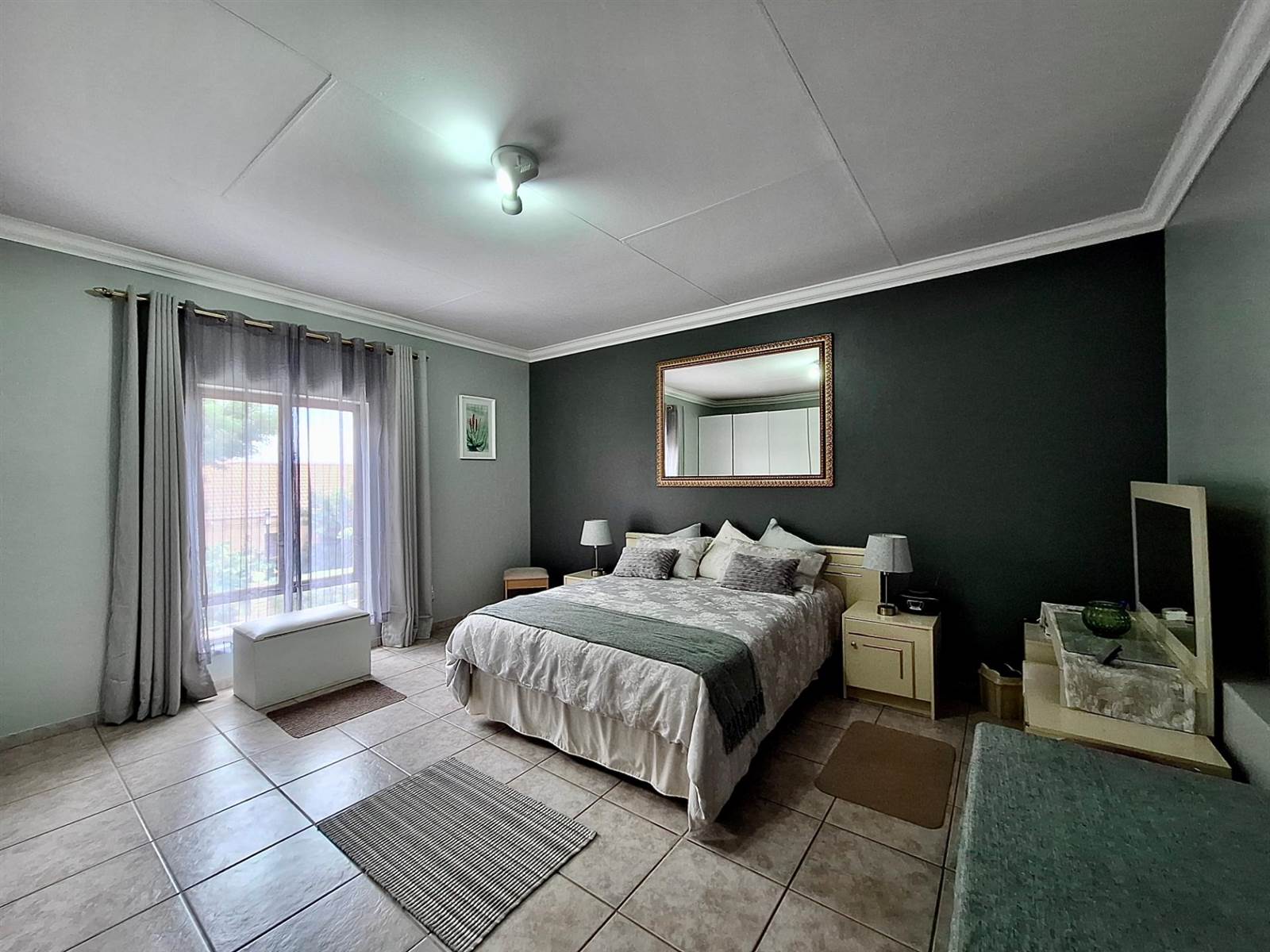8 Bed House in Grootfontein Estate photo number 19