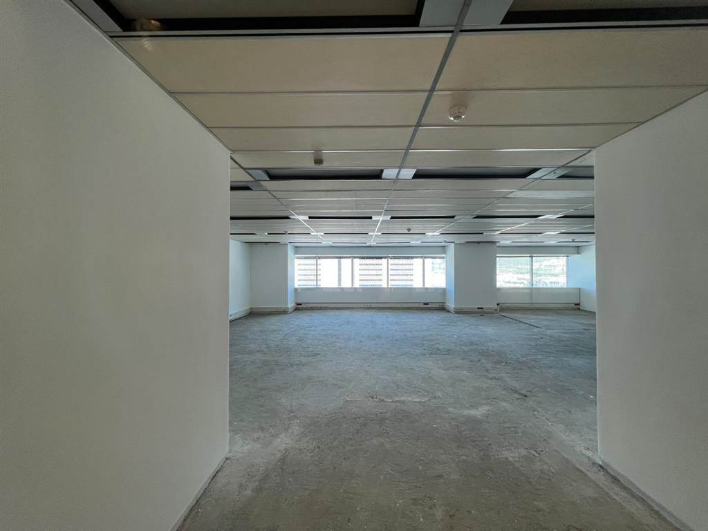230  m² Commercial space in Foreshore photo number 8