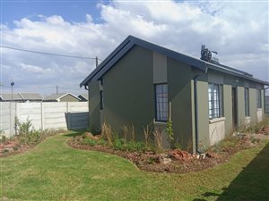 3 Bed House in Orange Farm