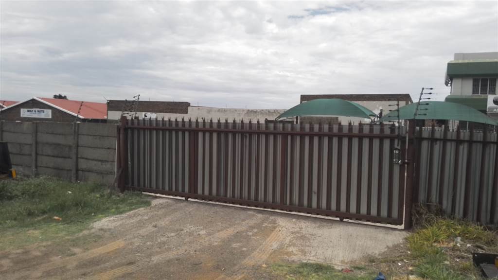 1000  m² Office Space in Witbank Central photo number 20