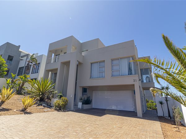 4 Bed House in West Beach