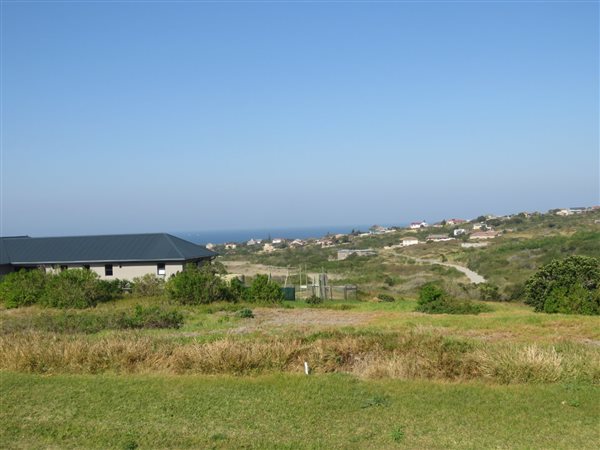 1 011 m² Land