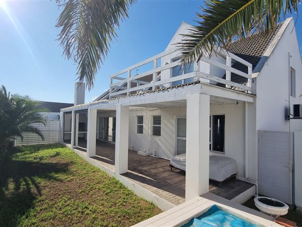 4 Bedroom House 4 Bedroom House