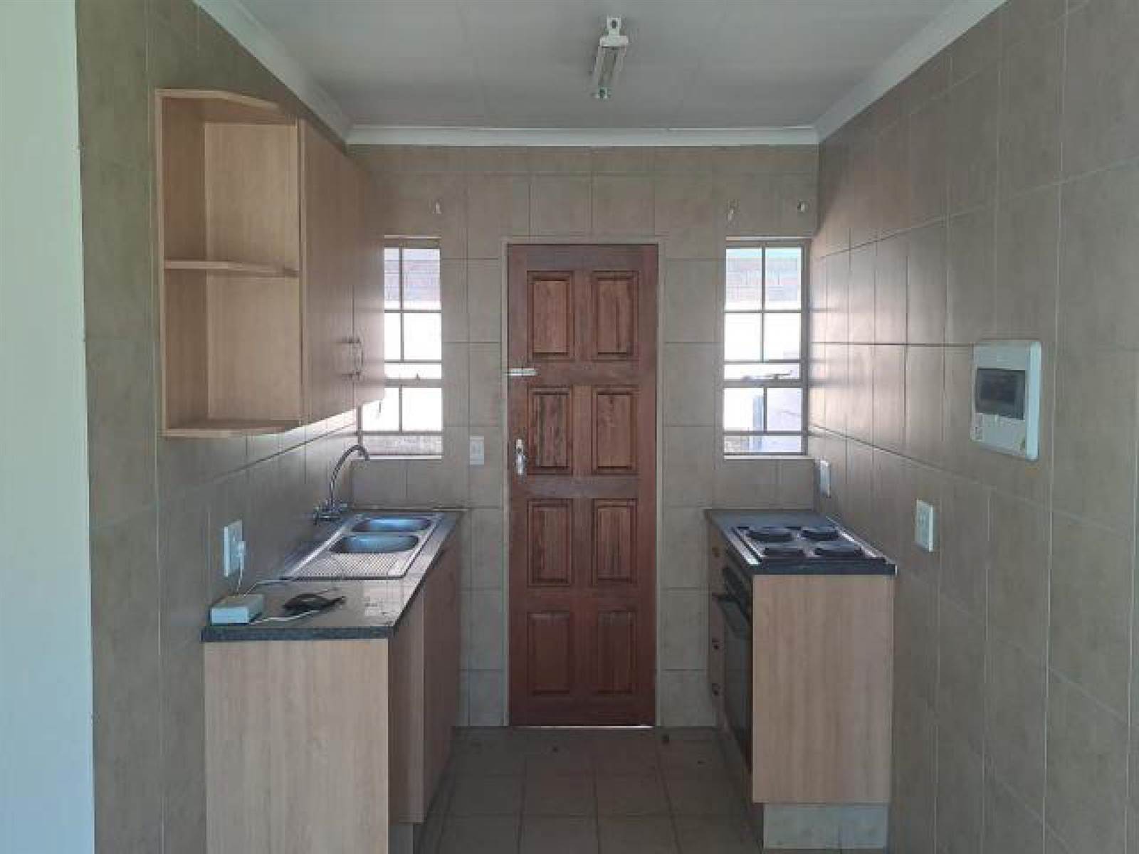3 Bed House in Olievenhoutbosch photo number 28