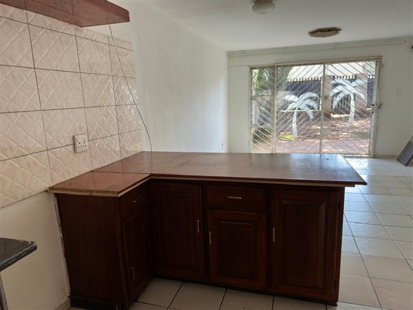 2 Bedroom Duplex 2 Bedroom Duplex