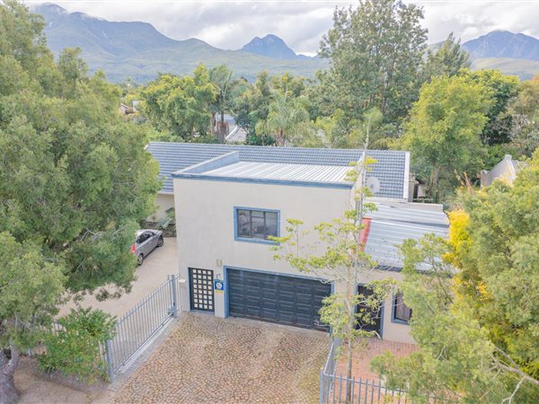 3 Bedroom House 3 Bedroom House