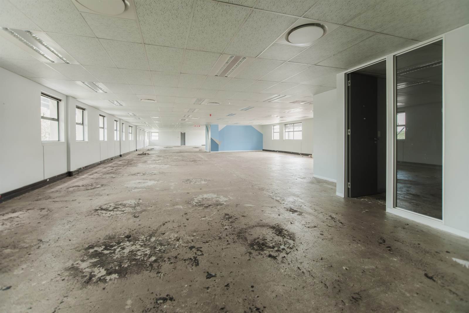 1380  m² Commercial space in Randjespark photo number 12