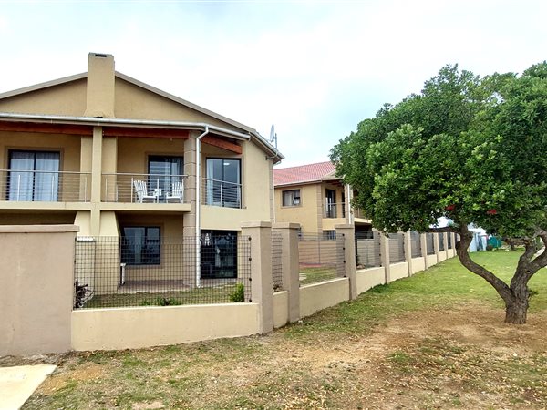 3 Bedroom Townhouse 3 Bedroom Townhouse